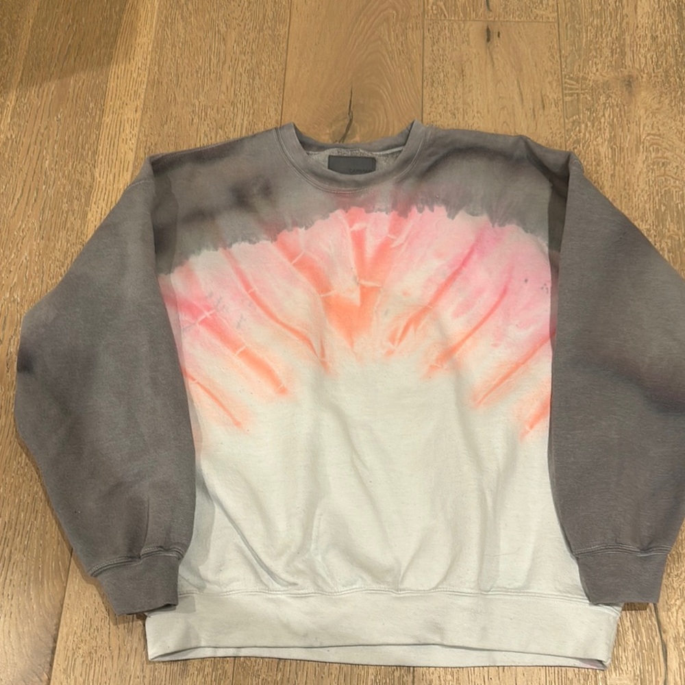 Carmar Gray and Pink Crew Neck Sweater